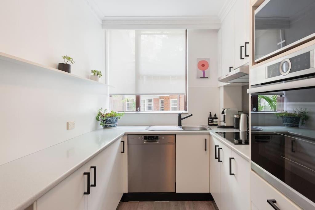 Harbourside Style, 2 Bed, A/C, Pool -Elizabeth Bay Appartement Sydney Buitenkant foto